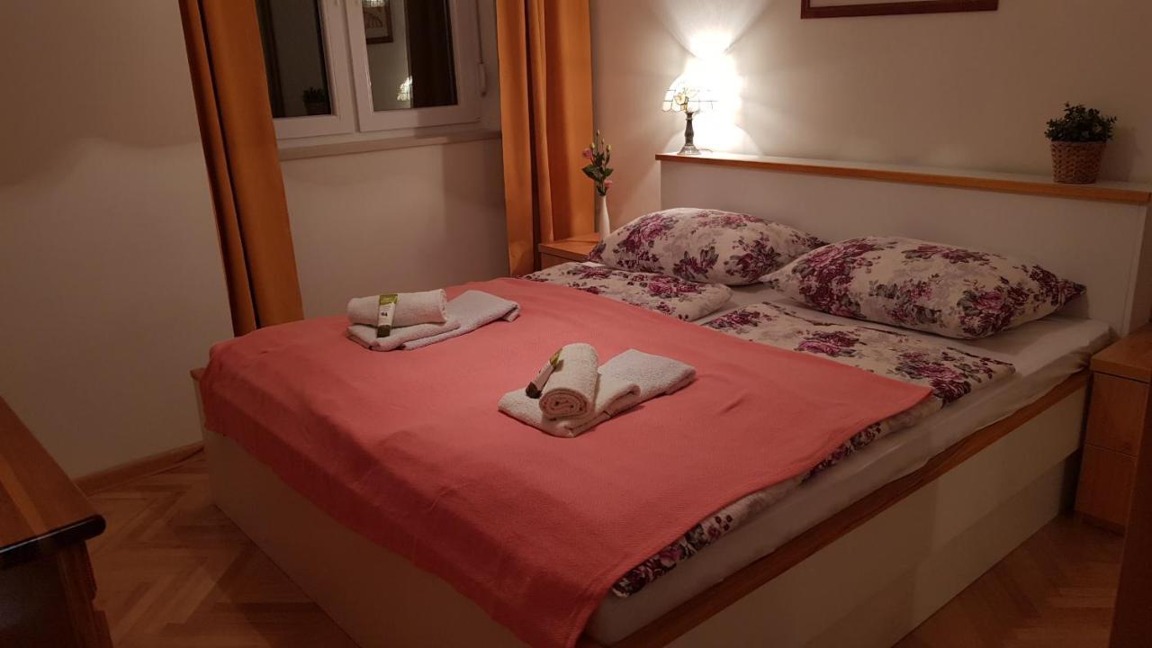 Apartment Galeria Nura